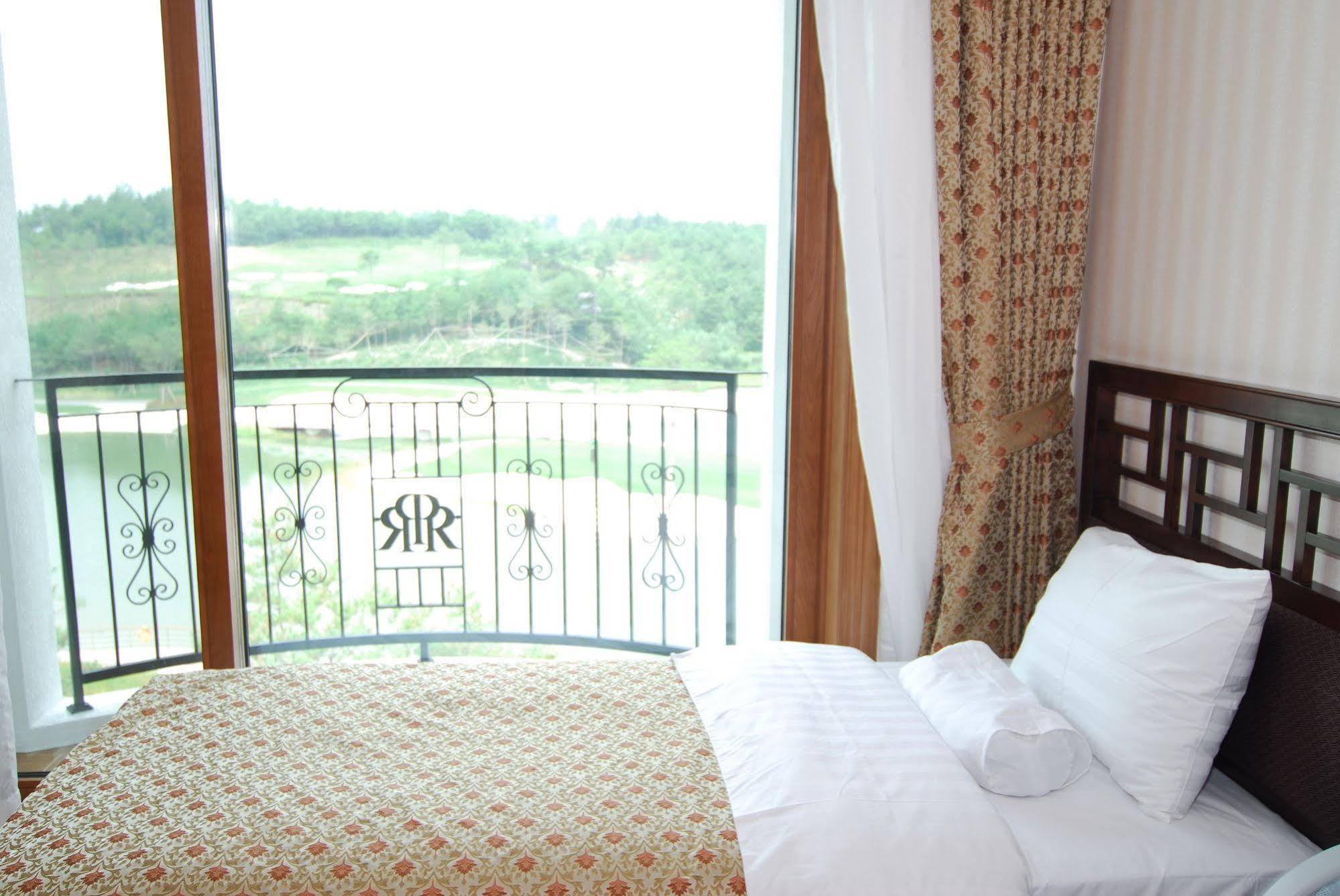 Pineridge Hotel Sokcho Buitenkant foto